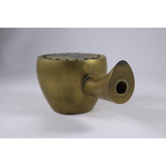 Vintage brass flower frog, decorative metal mystery item, antique telephone horn - Picture 6 of 10